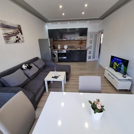 Luxury Two Bedroom Crown Apartament Ботевград Экстерьер фото