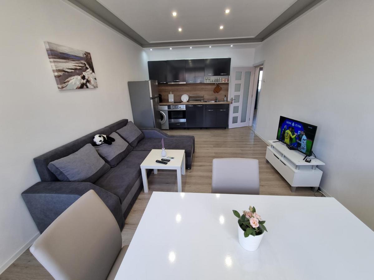 Luxury Two Bedroom Crown Apartament Ботевград Экстерьер фото