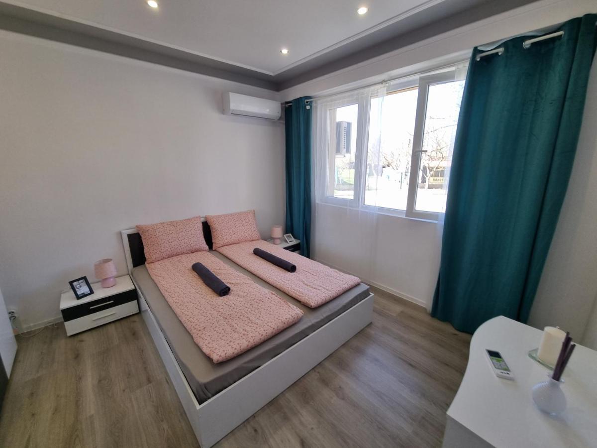 Luxury Two Bedroom Crown Apartament Ботевград Экстерьер фото